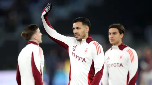 Leandro Paredes em jogo da Roma contra o Genoa. Volante pode estar a caminho do Santos. Foto: Paolo Bruno