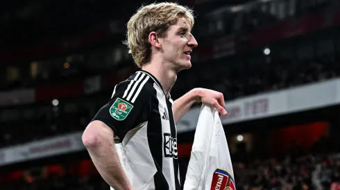 Na ida, Gordon fez um dos gols e comemorou como Henry