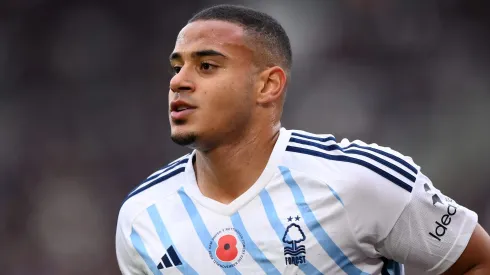 Murillo, zagueiro do Nottingham Forest, é alvo do Liverpool (Photo by Justin Setterfield/Getty Images)