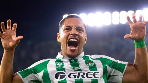 Vitor Roque deixa o Flamengo 'de lado' e sinaliza positivo para negociar com outro time brasileiro. (Photo by Fran Santiago/Getty Images)