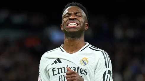Modric e Vinicius Jr discutem no Real Madrid. (Photo by Angel Martinez/Getty Images)