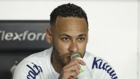 Neymar pede ao presidente Marcelo Teixeira que faça reforma no centro de treinamento. Foto: Alexandre Schneider/Getty Images