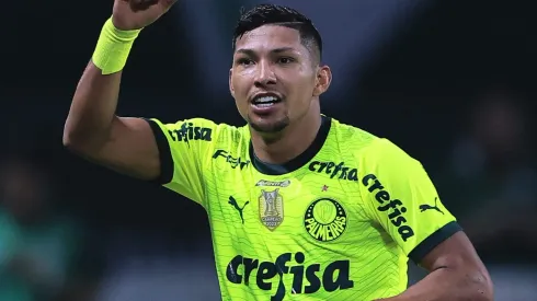 Rony, do Palmeiras, recusa o Grêmio e decide assinar com outro grande clube brasileiro.