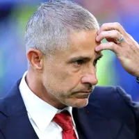Ex-Corinthians, Sylvinho pode assumir o comando de um dos maiores clubes do Brasileirão
