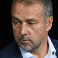 Chelsea pretende dobrar o salário de craque de Hansi Flick para tirá-lo do Barcelona