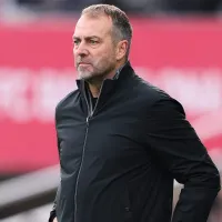 Barcelona de Hans Flick tenta atravessar o Arsenal para assinar com artilheiro europeu