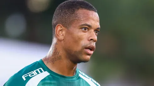 Palmeiras e Atlético Mineiro encaminham troca de jogadores envolvendo Caio Paulista.