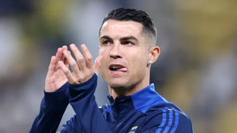 CR7 é homenageado no jogo de hoje. Foto: Yasser Bakhsh/Getty Images