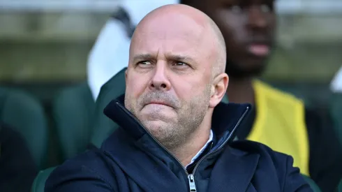 Arne Slot, treinador do Liverpool. Clube inglês deseja contratação de Xavi Simons. Foto: Dan Mullan