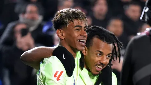 Chelsea prepara oferta por titular do Barcelona.