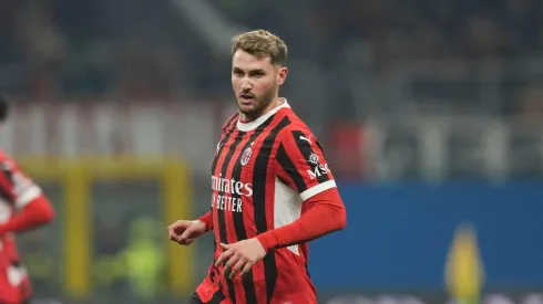 Mexicano Santiago Giménez tem dois gols em quatro jogos pelo Milan