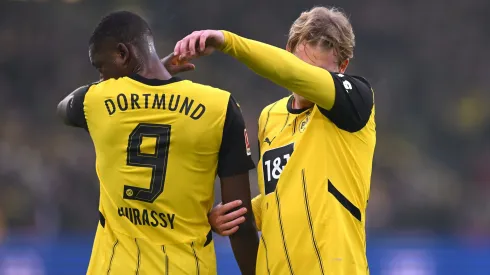 Julian Brandt e Guirassy em jogo do Dortmund. Alemão está na mira do Atlético de Madrid. Foto: Frederic Scheidemann