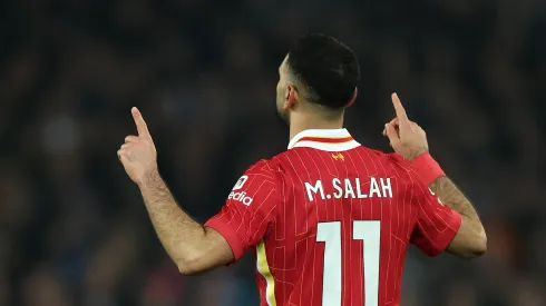 Salah em campo pelo Liverpool (Photo by Alex Pantling/Getty Images)