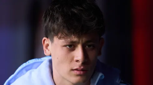 Arda Güler topa deixar o Real Madrid e fica a um detalhe de assinar com rival espanhol. (Photo by Juan Manuel Serrano Arce/Getty Images)