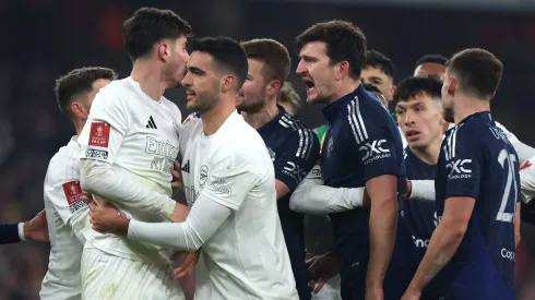 Briga entre jogadores do Manchester United e Arsenal. Foto: Alex Pantling