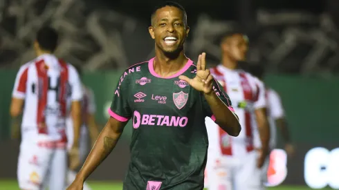 Keno comemora gol marcado em partida diante do Bangu. Foto: Andre Paes / Alamy Stock Photo