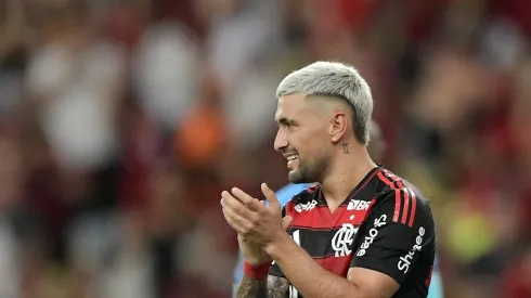 A vitória, além de garantir a liderança na fase de grupos do Campeonato Carioca, foi marcada por uma jogada sensacional de Matheus Gonçalves, que encantou até mesmo o craque Arrascaeta. Foto Thiago RibeiroAGIF