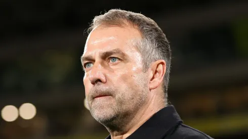 Barcelona pode negociar craque de Hansi Flick após interesse do United.