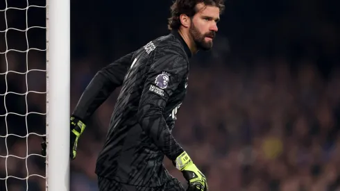 Alisson em ação pelo Liverpool (Photo by Carl Recine/Getty Images)