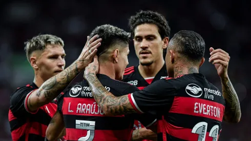Luiz Araújo entra no lugar de Everton Cebolinha no Flamengo. Foto: Thiago Ribeiro/AGIF