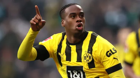 Gittens, do Borussia Dortmund, alvo do Chelsea (Photo by Martin Rose/Getty Images)