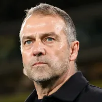 Hansi Flick perde a paciência e retira capitão do Barcelona do time titular