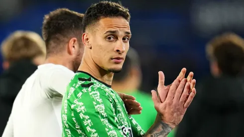 Atacante do Manchester United, Antony, defendendo o Betis por empréstimo. (Photo by Aitor Alcalde/Getty Images)