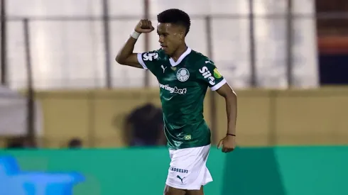 Com apenas 17 anos, ele atingiu uma marca que só Neymar havia alcançado antes dos 18, reforçando seu status como uma das grandes promessas do esporte. Foto Marcello ZambranaAGIF