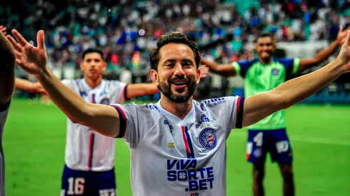 Everton Ribeiro comemora classificação do Bahia em partida diante do The Strongest. Foto: Sipa US / Alamy Stock Photo