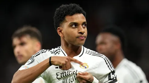 Rodrygo, do Real Madrid, descarta o Barcelona e considera acerto com outro gigante europeu. (Photo by Aitor Alcalde/Getty Images)