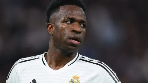 Atitude da diretoria do Real Madrid deixa Vini Jr irritado nos bastidores. (Photo by David Ramos/Getty Images)