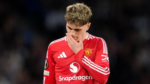 Garnacho, atacante do Manchester United, tem acordo para deixar o clube. Foto: Juan Manuel Serrano Arce