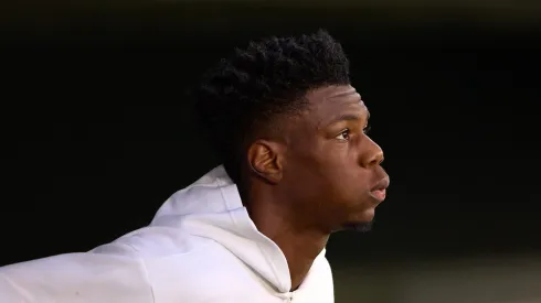 Ancelotti escala Tchouaméni na posição certa. Foto: Fran Santiago/Getty Images