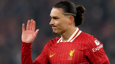 Darwin Núñez, atacante do Liverpool, em campo (Photo by Carl Recine/Getty Images)