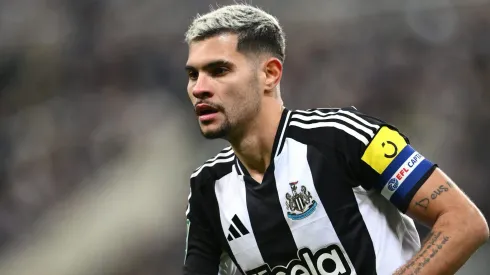 Barcelona e Newcastle podem realizar troca de jogadores com Bruno Guimarães envolvido (Photo by Stu Forster/Getty Images)