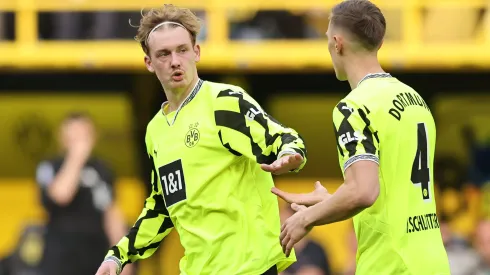 Julian Brandt e Nico Schlotterbeck. Foto: Christof Koepsel