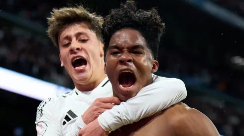 Arda Güler e Endrick comemorando gol pelo Real Madrid. Foto: Angel Martinez