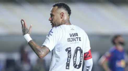 Neymar é cortado da Seleção Brasileira