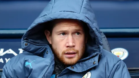 De Bruyne é um dos jogadores do Manchester City que pode deixar o clube (Photo by Matt McNulty/Getty Images)