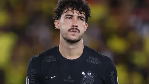 Gustavo Henrique pode deixar o Corinthians para assinar com rival paulista. (Photo by Franklin Jacome/Getty Images)