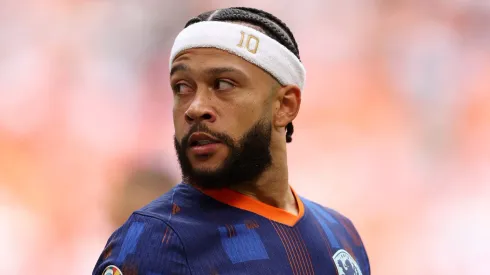 Holanda atende pedido de corinthianos envolvendo Memphis Depay e gera polêmica na web. (Photo by Julian Finney/Getty Images)