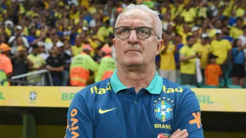 Seleção Brasileira tenta acordo com novo treinador.