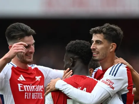 Arsenal negocia renovação de Saka antes de seu retorno aos campos