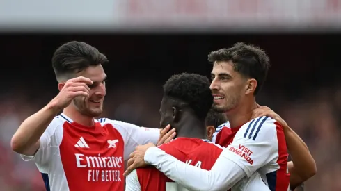 O clube vê o jovem inglês como peça-chave para o futuro e busca assegurar sua permanência com um novo acordo de longo prazo. (Foto por Mike Hewitt/Getty Images)