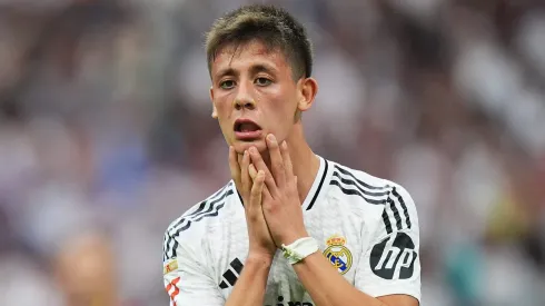 Arda Guler briga com estrela do Liverpool. (Photo by Angel Martinez/Getty Images)