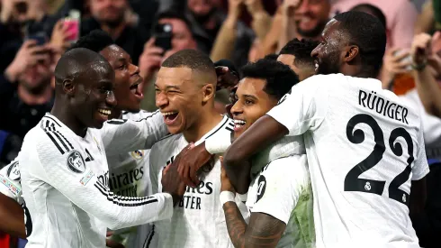 Jogadores do Real Madrid, Mbappé, Rüdiger, Rodrygo, Mendy (Photo by Clive Brunskill/Getty Images)