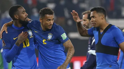 Ex-Juventus amarga permanência no departamento médico do Flamengo. Foto: Claudio Reyes – Pool/Getty Images