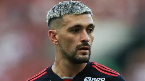 Flamengo vai em busca de novo meia. (Photo by Buda Mendes/Getty Images)