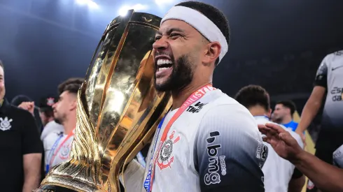 Memphis Depay, do Corinthians, recebeu proposta para ganhar três vezes mais em outro projeto.