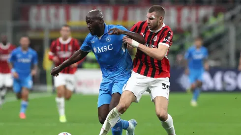 Pavlovic e Lukaku durante partida da Série A